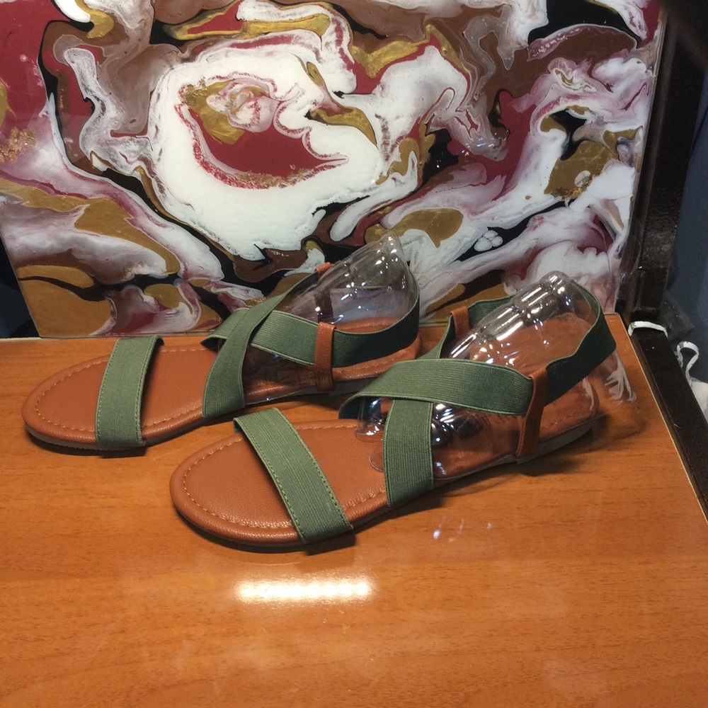 🆕Women's Flat Criss-Cross Sandals - Picture 8 of 8